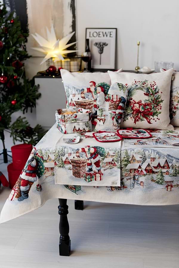 Фото - Подушка декоративная Прованс Снежная зима Салазки 45х45 (037197)