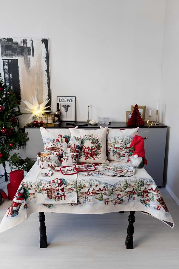 Фото - Подушка декоративная Прованс Снежная зима Салазки 45х45 (037197)