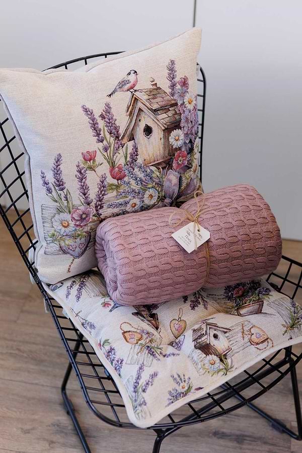 Фото - Подушка декоративна Прованс гобеленова Лавандовий садок пташка на шпаківні 45х45 см (044310)
