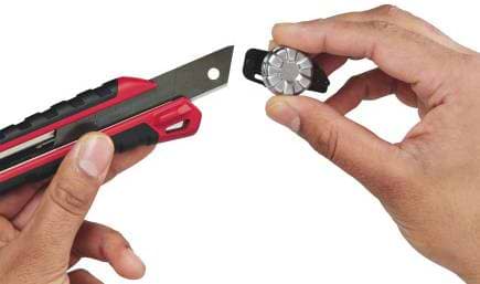 Фото - Нож строительный Milwaukee Heavy Duty 18 мм (48221961)