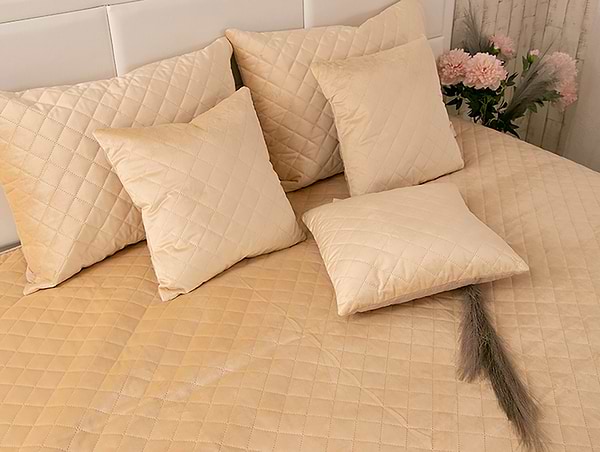 Фото - Наволочка Руно 50х70 см велюровий Beige Ромб (382.55_Beige ромб)