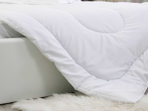 Фото - Одеяло всесезонное полуторное Руно 140х205 силиконовая белая (321.52СЛБ_Белый_1)