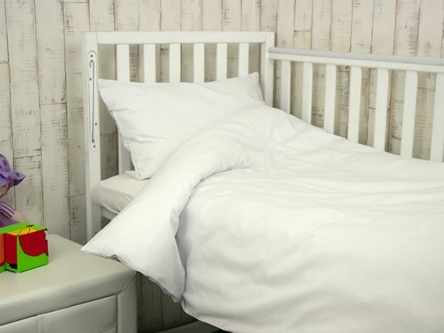 Комплект постельного белья детский Руно 60х120 сатин с вышивкой Ангелочек (932.137ВУ_Ангелочек)