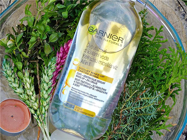 Фото - Міцелярна вода Garnier SKIN NAT двухфазная очищає 400 мл