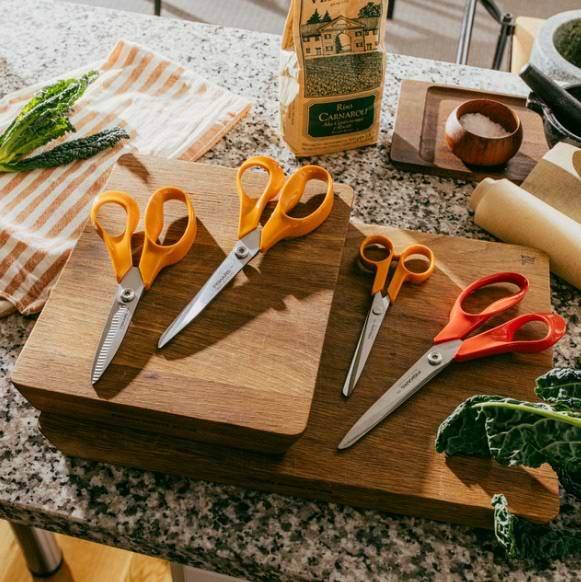 Фото - Ножницы кухонные Fiskars Classic 18 см (1075051)