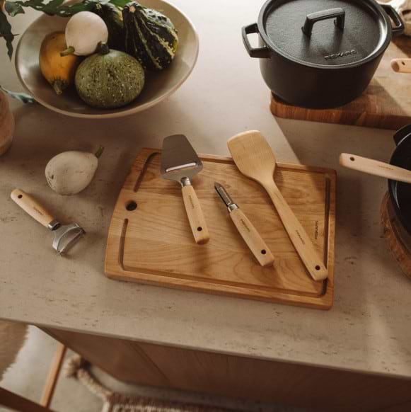 Фото - Овощечистка Fiskars 1075682