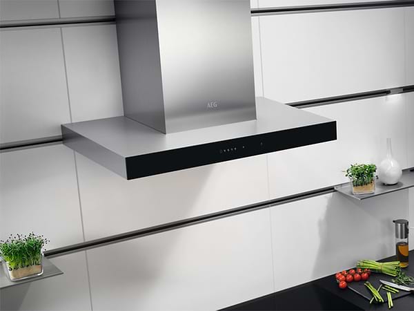 Фото - Вытяжка декоративная AEG DBE5660HB