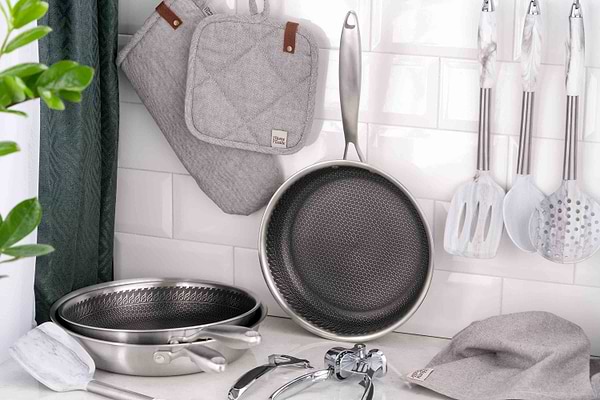 Фото - Сковорода універсальна Ardesto Black Mars Avior 28 см (AR0728BS)