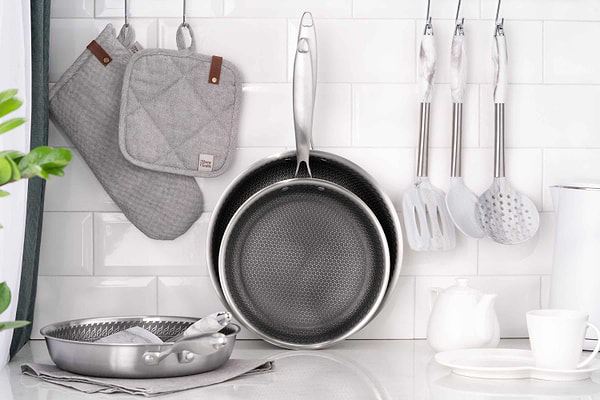 Фото - Сковорода універсальна Ardesto Black Mars Avior 28 см (AR0728BS)