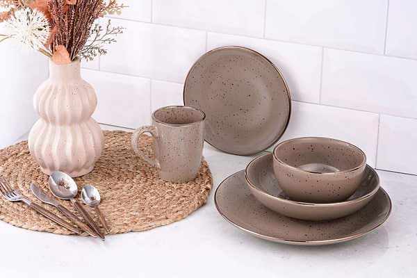 Фото - Тарілка обідня Ardesto Emilia 27.5 см (AR0826EBR)