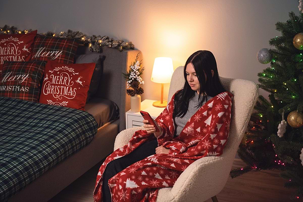 Фото - Плед односпальний Ardesto Fleece 130x160 см засніжені ялинки (ART0715PB)