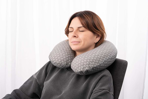 Фото - Подушка ортопедическая Ardesto Sleepwell Travel 34х29 (ART3429NEP)