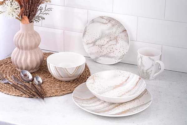 Фото - Тарелка обеденная Ardesto Sparkle 27 см (AR0927S)