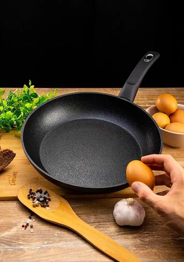 Фото - Сковорода універсальна Aureti PRATICO 22 см (AU-100-22)