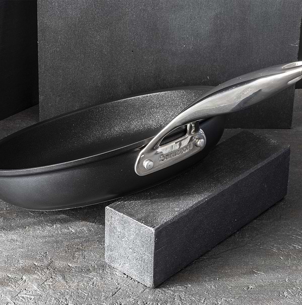 Фото - Сковорода універсальна Barazzoni BLACK TITAN 20 см (85560602098)