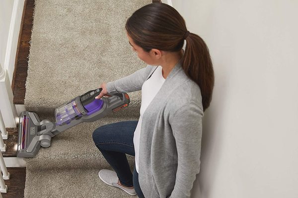Фото - Пылесос ручной для дома Black&Decker BHFEV182CP