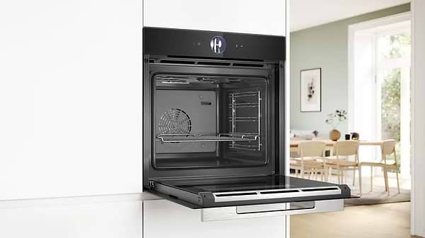 Фото - Духовой шкаф электрический Bosch HBG7361B1
