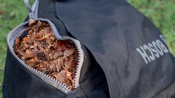 Фото - Садовий пилосос Bosch Universal GardenTidy 3000 (0.600.8B1.001)