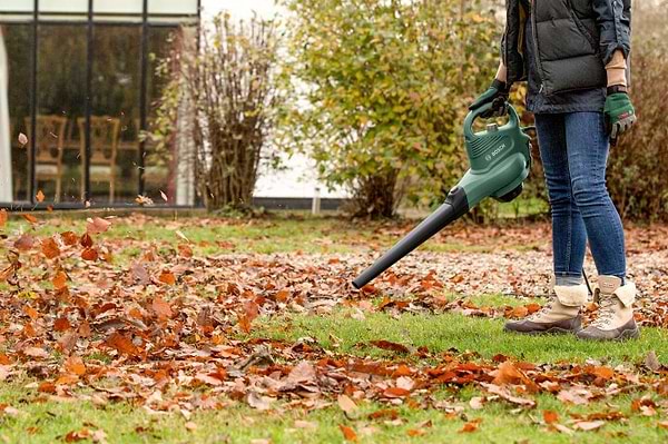 Фото - Садовий пилосос Bosch Universal GardenTidy 3000 (0.600.8B1.001)