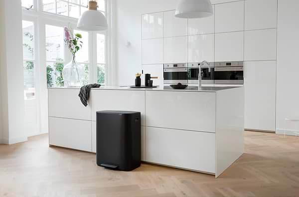 Фото - Бак для мусора с педалью Brabantia Bo PedalL Bin 2х30 л 211508