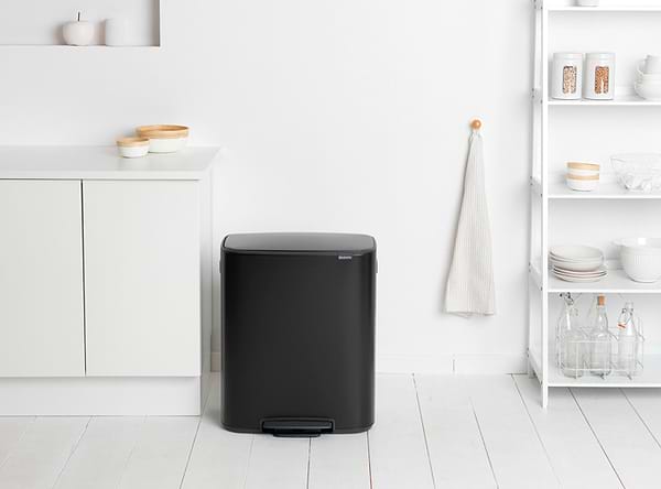 Фото - Бак для мусора с педалью Brabantia Bo PedalL Bin 2х30 л 211508