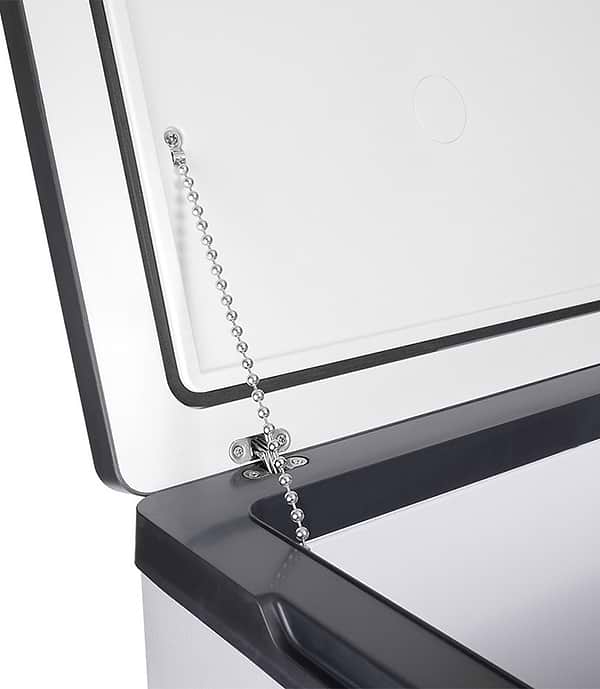 Фото - Холодильник автомобильный Brevia 75 л (22475)