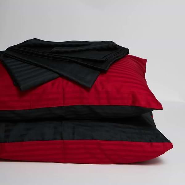 Фото - Комплект постільної білизни Moon&Star Satin Stripe Dark Romance 200х220 нав. 70х70 см 2 шт. (MS-880000668)