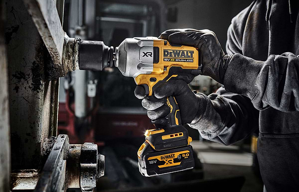 Фото - Гайковерт акумуляторний DeWALT DCF961NT