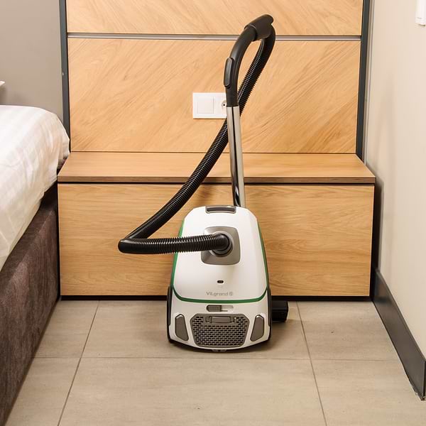 Фото - Пилосос для сухого прибирання з мішком ViLgrand VVC2244W