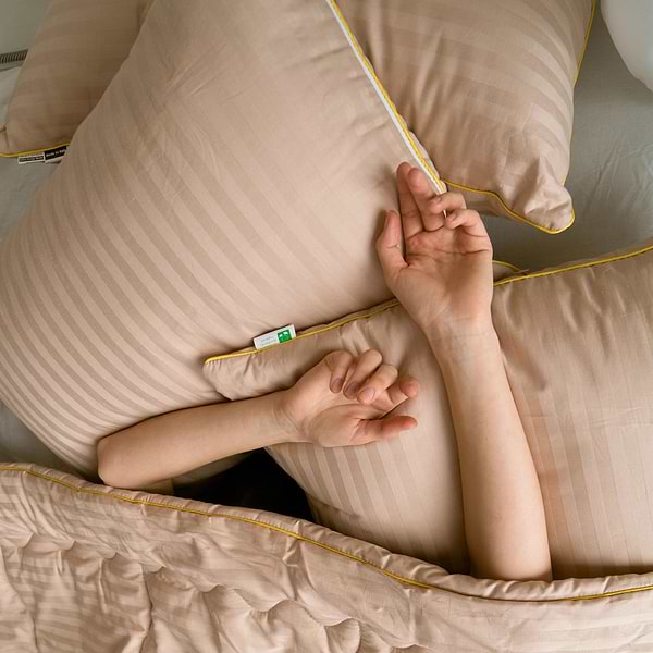 Фото - Подушка стандартная MirSon 1485 Carmela Hand Made memory effekt Высокая 40х60 см (2200001539624)