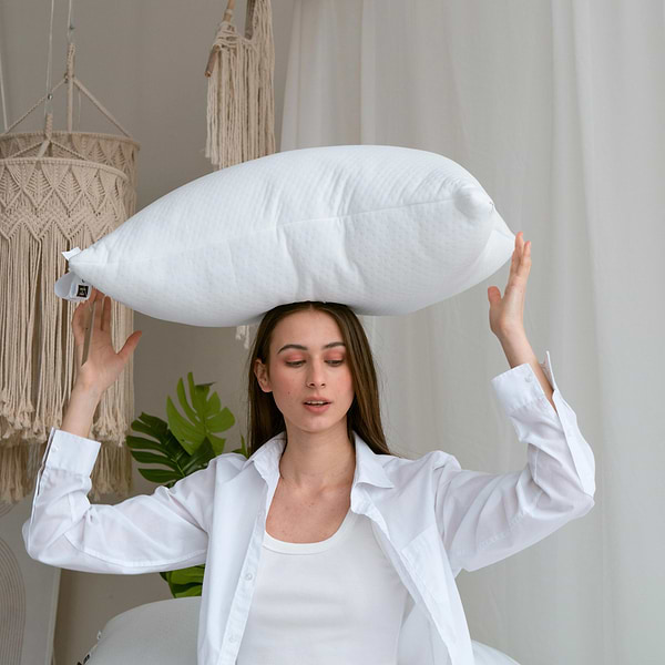 Фото - Подушка стандартна MirSon №866 Julia  з Евкаліптом Hand made М'яка 70х70 см (2200003213928)