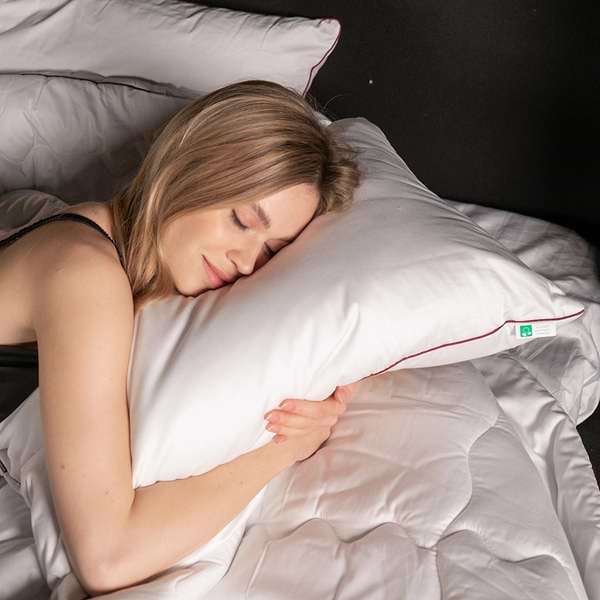 Фото - Подушка стандартна MirSon вовняна Hand Made De Luxe вовна 929 висока 70x70 (2200000557070)