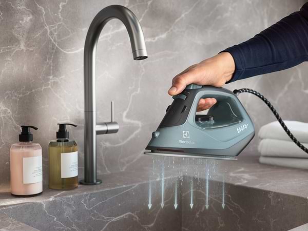 Фото - Праска Electrolux E5SI2-6OG