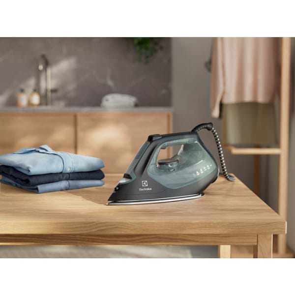 Фото - Уцінка - Праска Electrolux E7SI2-6OG