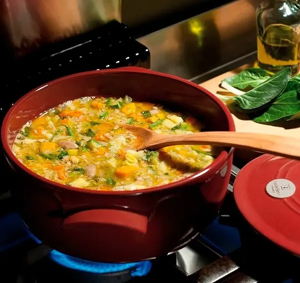 Фото - Кастрюля Emile Henry 4 л 344540