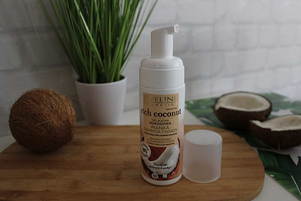 Фото - Гель для умывания EVELINE 3в1 RICH COCONUT 150 мл (5903416026877)