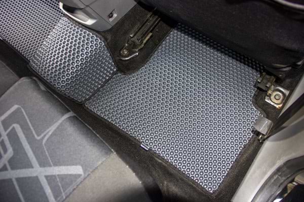 Фото - EVA килимки в салон авто EVAtech для Focus (C307) 5-doors MT Ford 2005-2010 2 покоління Htb EU FD32209CV5TL2RBB