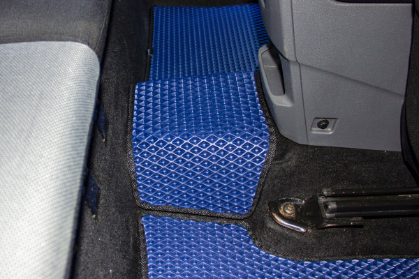 Фото - EVA коврики в салон авто EVAtech для Focus (C307) MT Ford 2005-2010 2 поколение Sedan EU FD32210CV5RGB