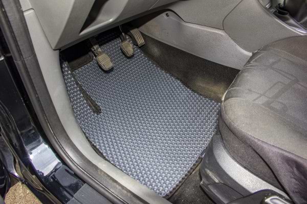 Фото - EVA килимки в салон авто EVAtech для Focus (C307) 5-doors MT Ford 2005-2010 2 покоління Htb EU FD32209CV5TL2RBB