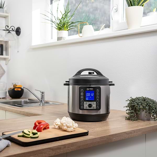 Фото - Мультиварка-скороварка First FA-5130-2-SI