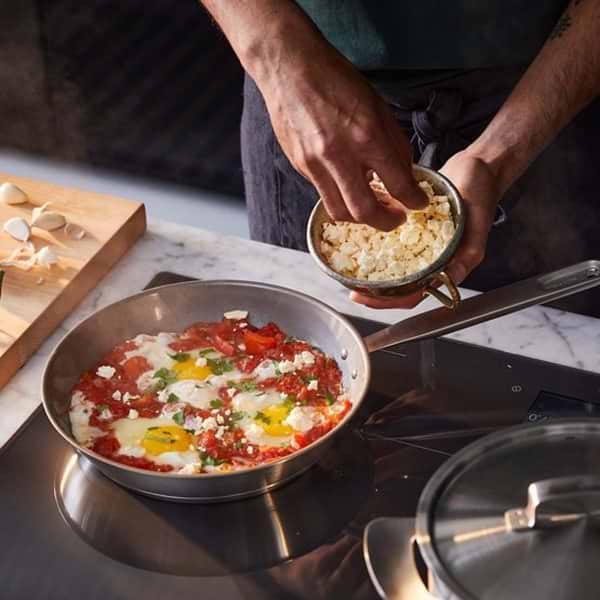 Фото - Сковорода універсальна Fiskars All Steel 26 см (1064744)