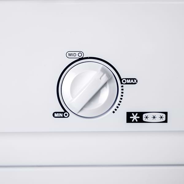 Фото - Морозильна камера Grifon DFM-143W