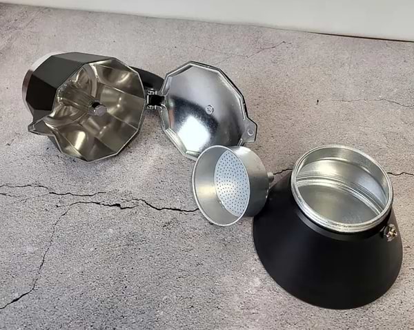 Фото - Кавоварка гейзерна Gusto Garda (GU-1001-6)