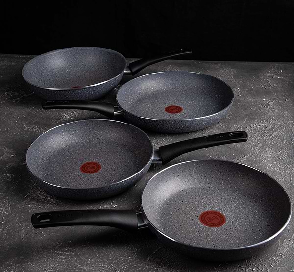 Фото - Сковорода ВОК Tefal D4561932 Hard Stone 28 см