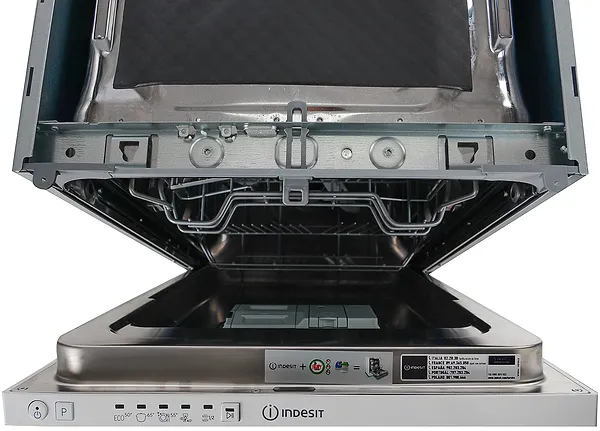 Фото - Посудомоечная машина встраиваемая Indesit DSIE 2B10