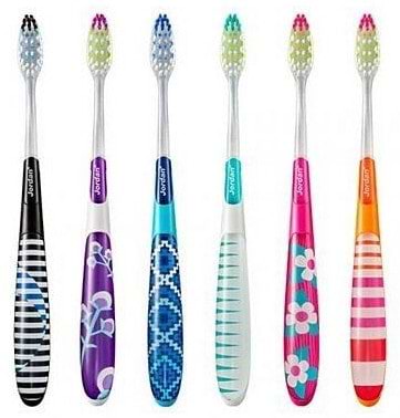 Фото - Зубна щітка Jordan Individual Clean Средняя (6550391)