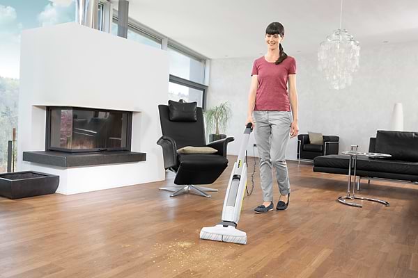 Фото - Пылесос ручной для влажной уборки дома Karcher FC 5 Premium (1.055-560.0)