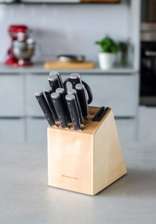 Фото - Набор ножей KitchenAid Coreline 11 пр. (KAG12STSNBXOBQ)