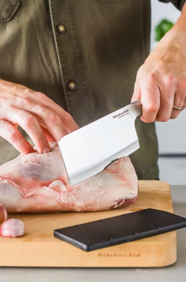 Фото - Нож для мяса KitchenAid Coreline 15 см (KOG6IVSSOHOBA)