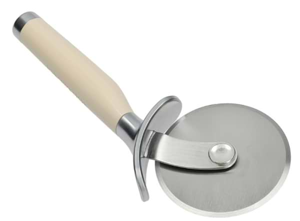 Фото - Нож для пиццы KitchenAid Coreline 22,7 см (KAG113OHACE)